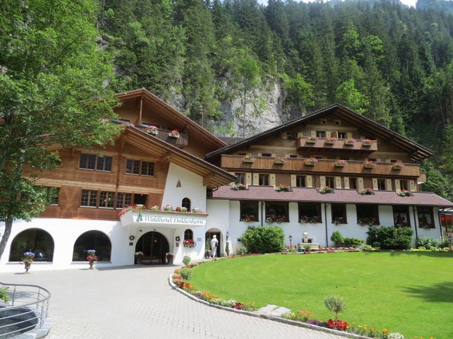 Carlton-Europe Chalet Beizli Restaurant in Interlaken Carlton-Europe Chalet Beizli Restaurant in Interlaken
