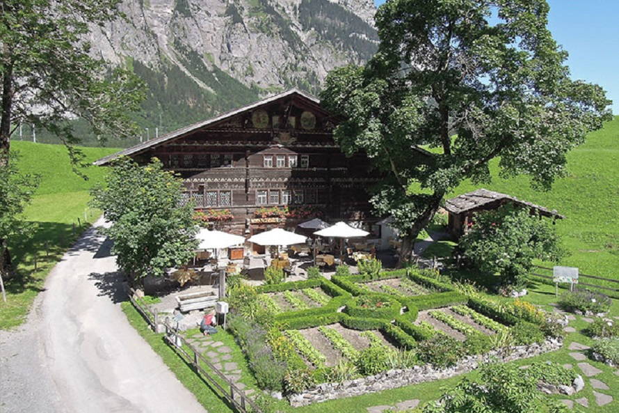 Carlton-Europe Chalet Beizli Restaurant in Interlaken Carlton-Europe Chalet Beizli Restaurant in Interlaken