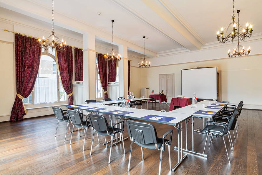 Adults only Hotel Carlton-Europe Interlaken Meeting and Event Room Venue Adults only Hotel Carlton-Europe Interlaken Meeting and Event Room Venue