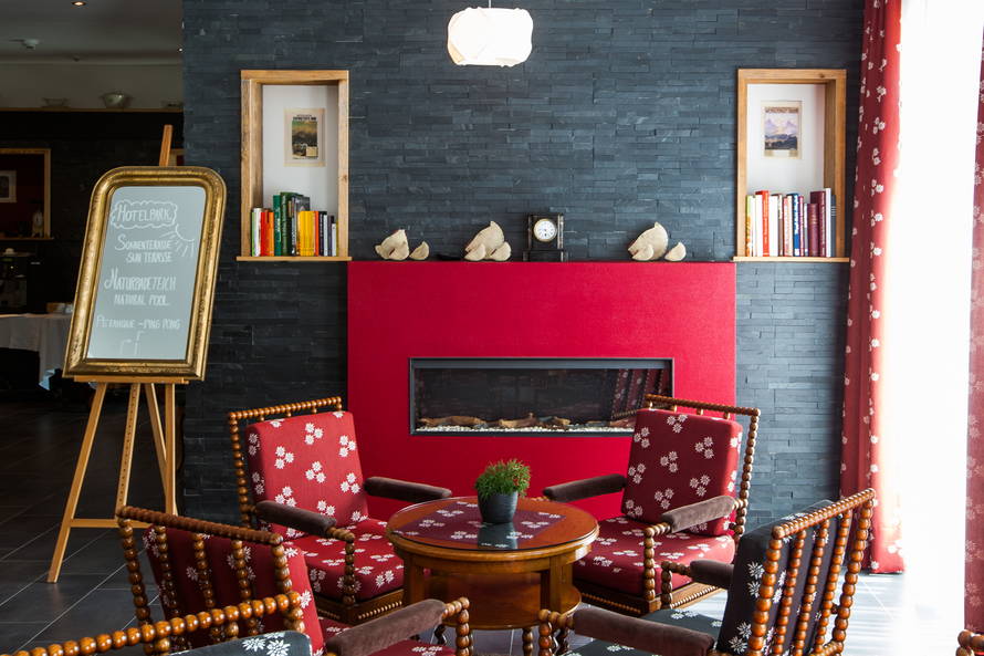 Vintage and adults hotel Carlton-Europe Interlaken chimney bar and cafe lobby lounge Vintage and adults hotel Carlton-Europe Interlaken chimney bar and cafe lobby lounge