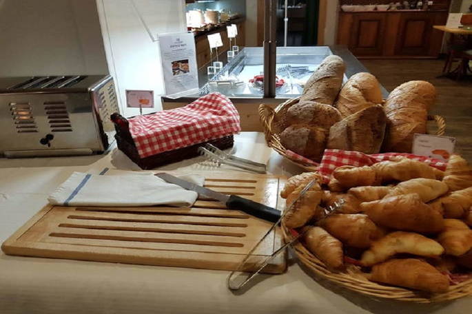 Adults only Hotel Carlton-Europe Interlaken serviced holiday apartment breakfast Adults only Hotel Carlton-Europe Interlaken serviced holiday apartment breakfast