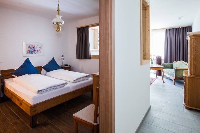 Adults only Hotel Carlton-Europe Interlaken Signature Suite 2 Adults only Hotel Carlton-Europe Interlaken Signature Suite 2