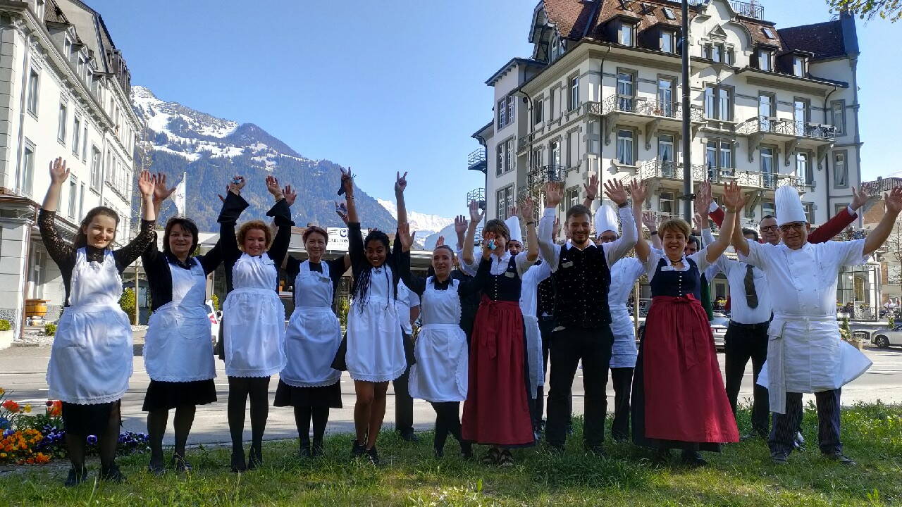 Hotel Carlton-Europe Interlaken Mitarbeiter Team Teamfoto vom 1. August 2018