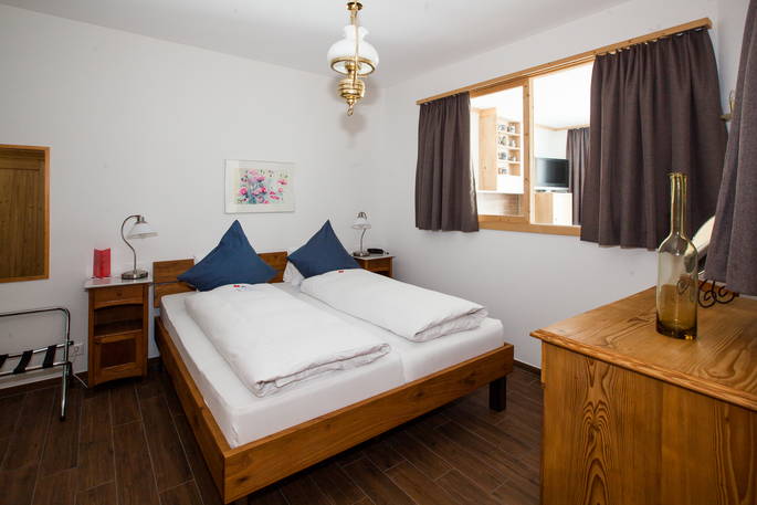 Adults only Hotel Carlton-Europe Interlaken Serviced Apartement Schlafzimmer Adults only Hotel Carlton-Europe Interlaken Serviced Apartement Schlafzimmer